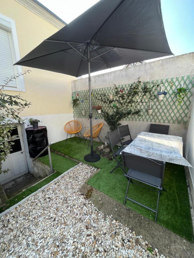 Maison Tourangelle Chic & Cosy Avec Cour Tours Dış mekan fotoğraf
